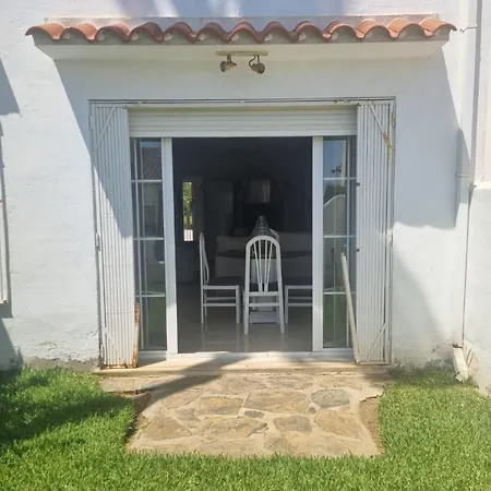 Beautiful Detached House With Garden *